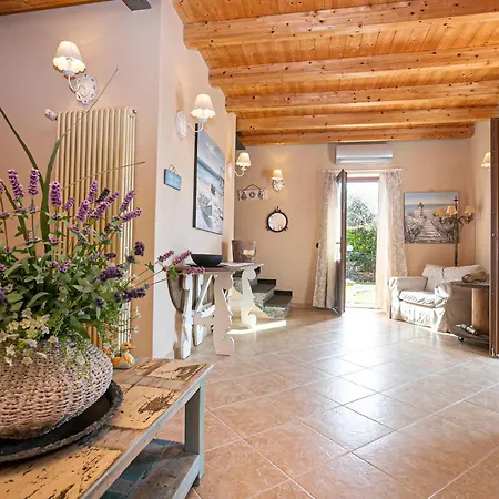 Villa Homes In Genoa - Charming